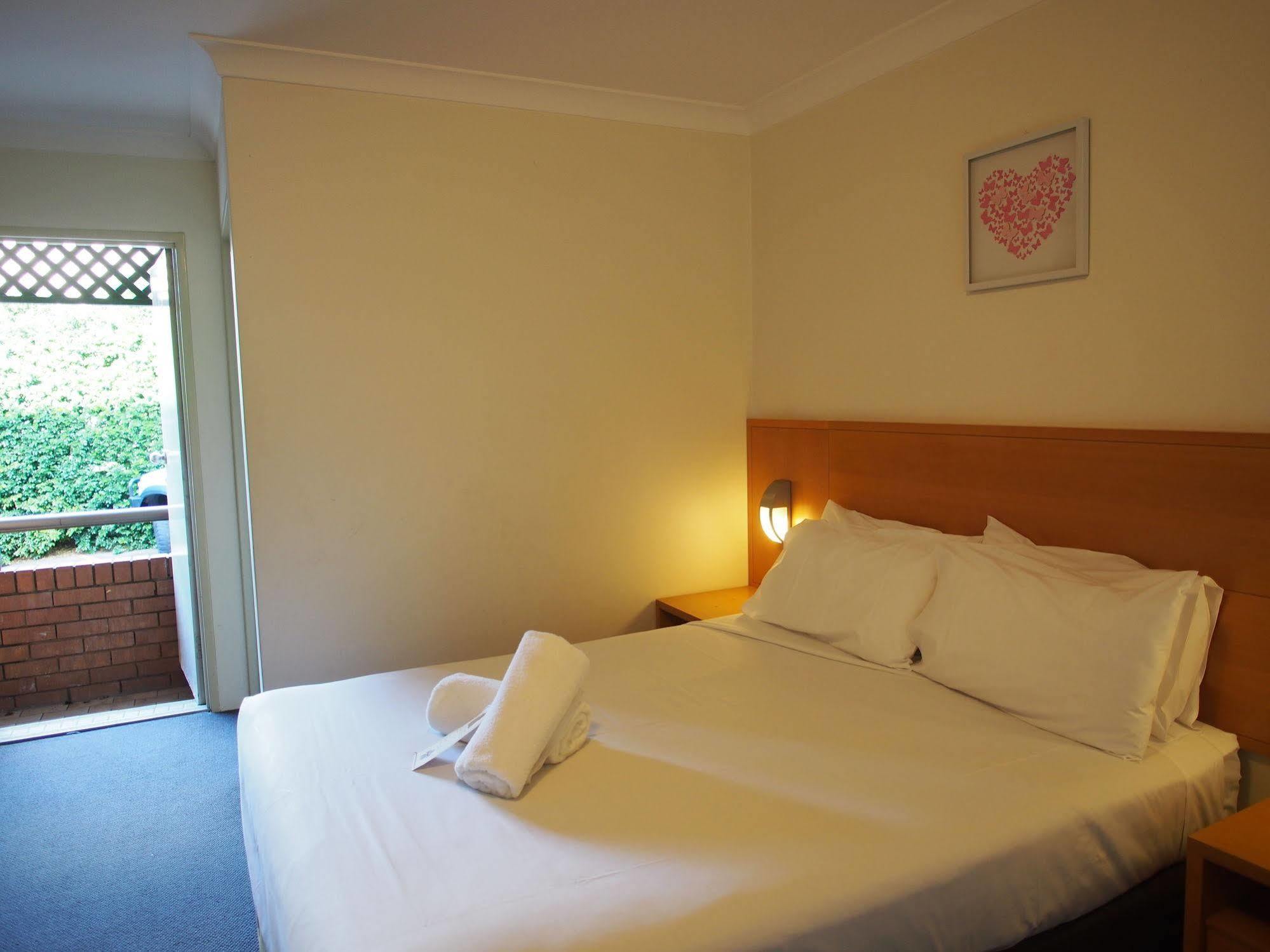 Garden Lodge Sydney Hotel Екстер'єр фото