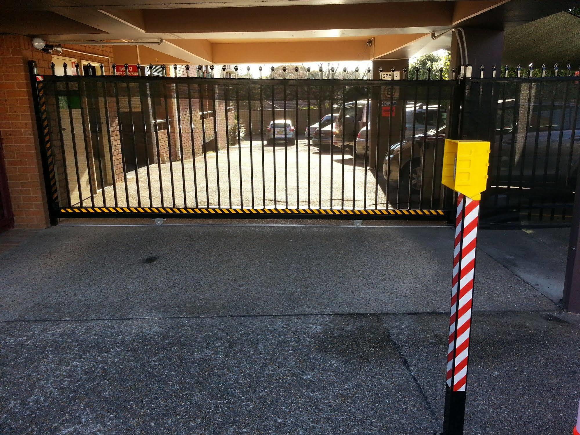 Garden Lodge Sydney Hotel Екстер'єр фото