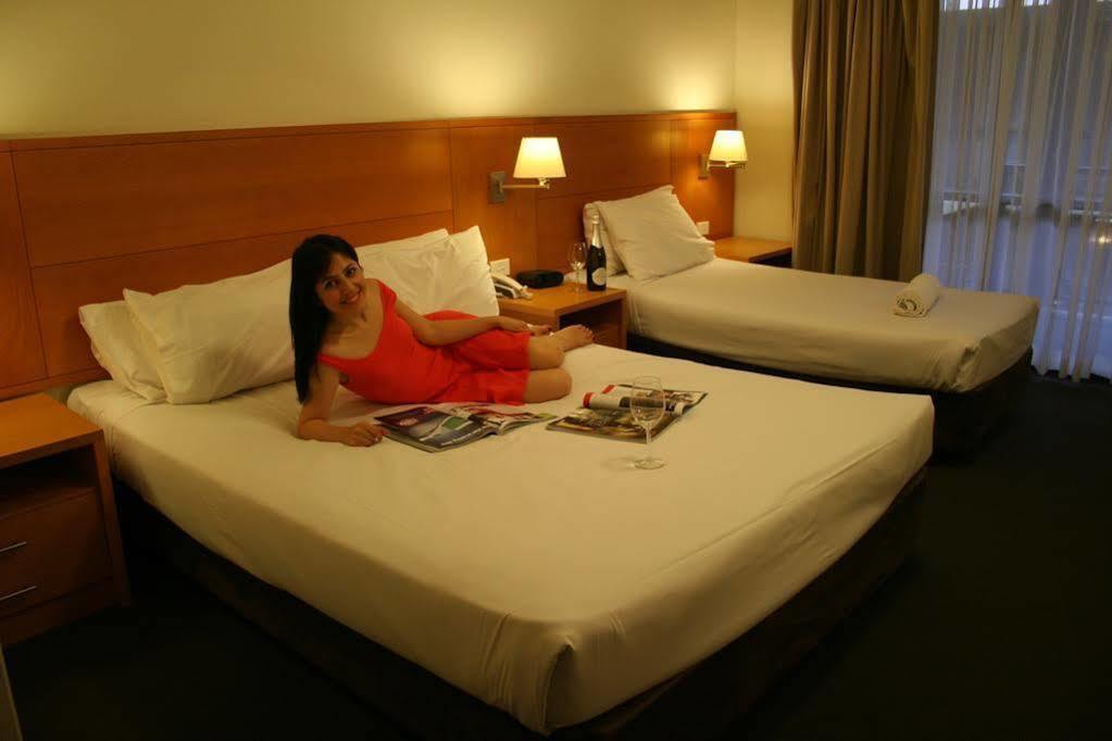Garden Lodge Sydney Hotel Екстер'єр фото
